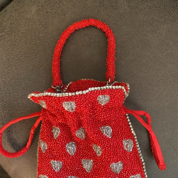Zara mini beaded hearts bucket bag rare - Picture 9 of 9